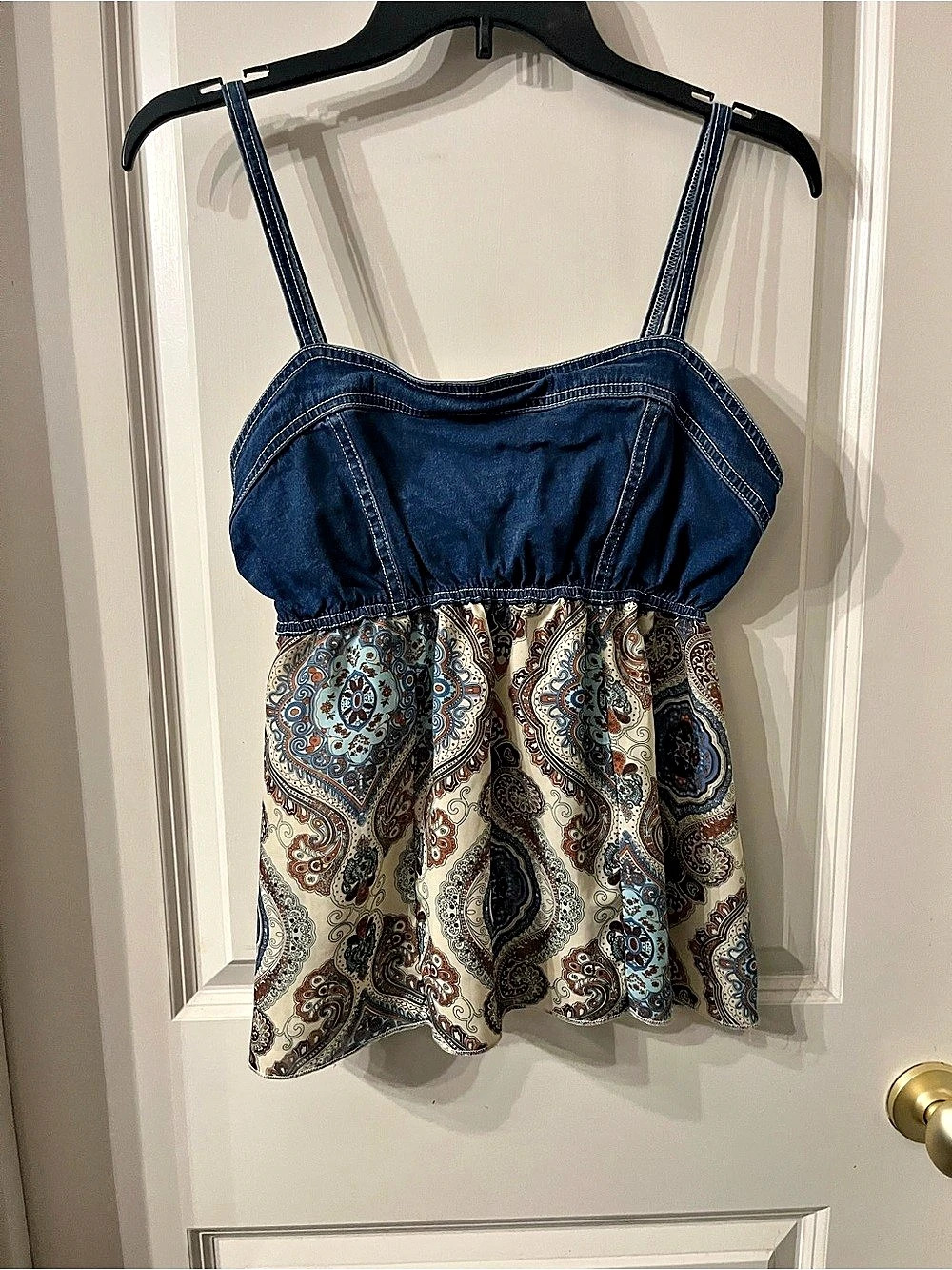 Lovely Lady Paisley Camisole in Blue & Multicolor Size Large